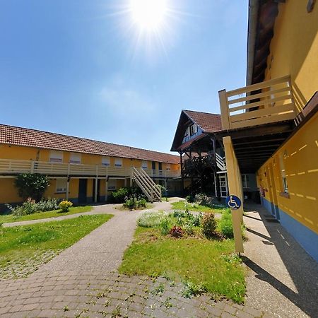 Le Relais De Wasselonne Aparthotel Exterior photo