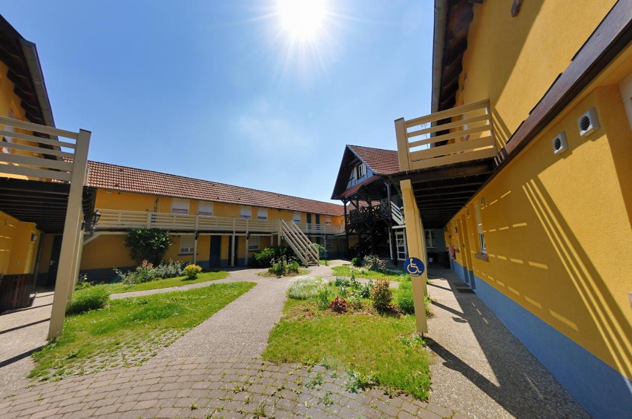 Le Relais De Wasselonne Aparthotel Exterior photo
